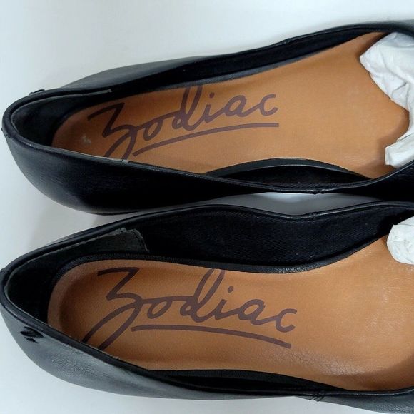 ZODIAC Womens 7 EU37 Black‎ Leather Hill Pointed Toe Slip On Flats - Picture 4 of 9